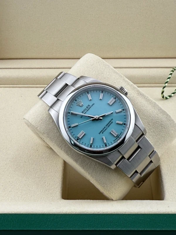 Rolex Oyster Perpetual - 126000